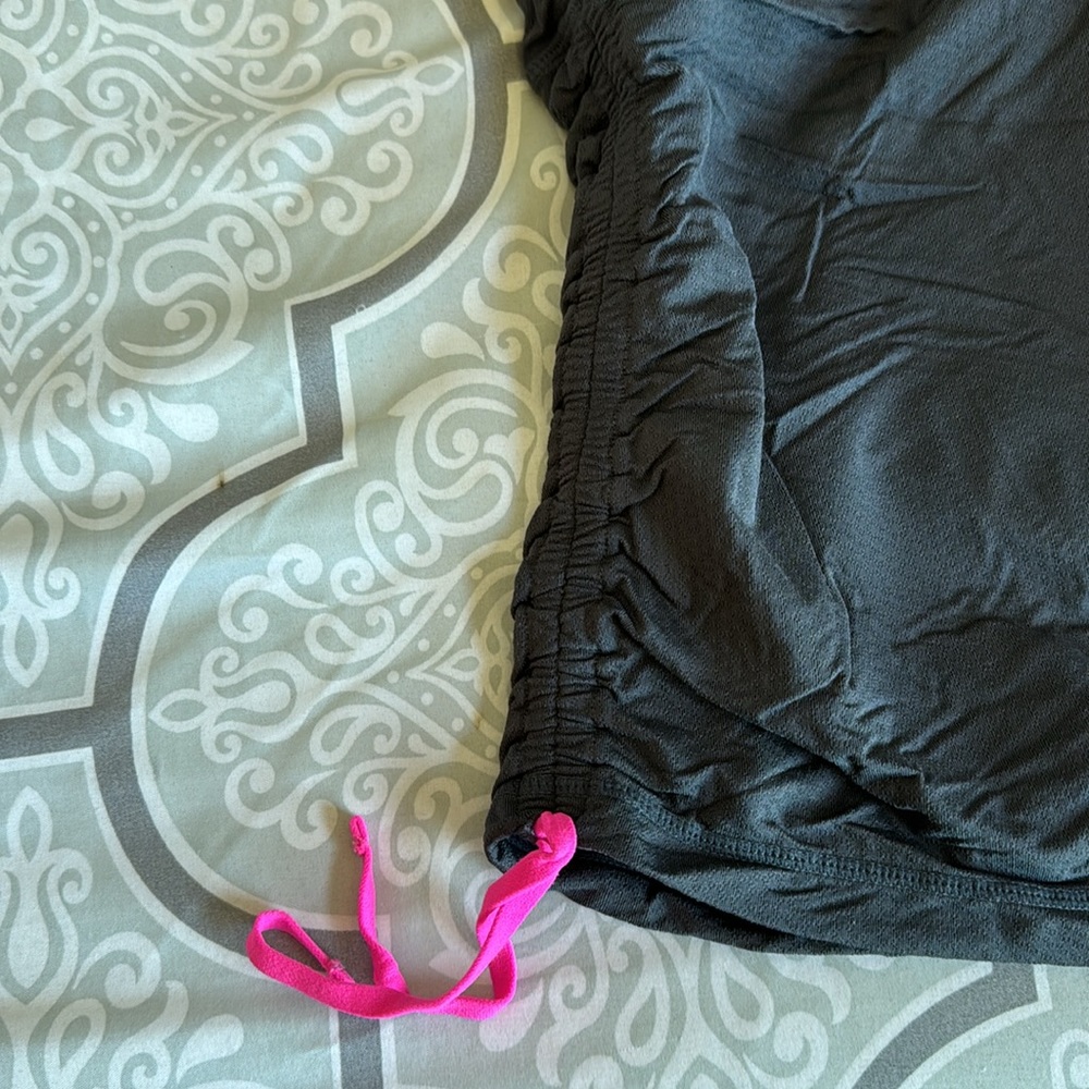 👛 Lululemon Tank 👛 - Picture 2 of 5